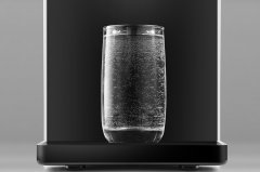 富氫水VS普通水：喝下去的每一口，究竟